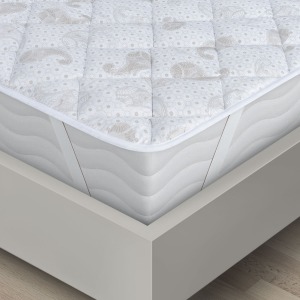 Наматрасник стеганный на резинках по углам